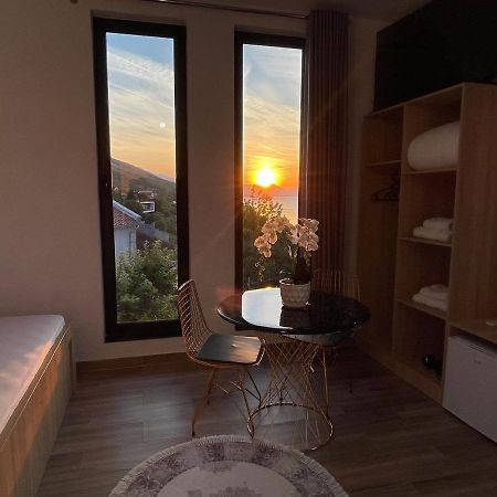 Four Generation Hotel Široka Dış mekan fotoğraf