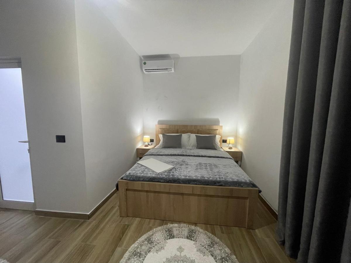 Four Generation Hotel Široka Dış mekan fotoğraf
