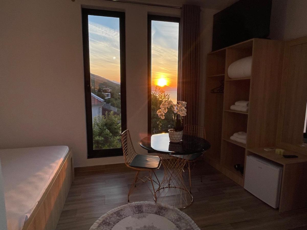 Four Generation Hotel Široka Dış mekan fotoğraf