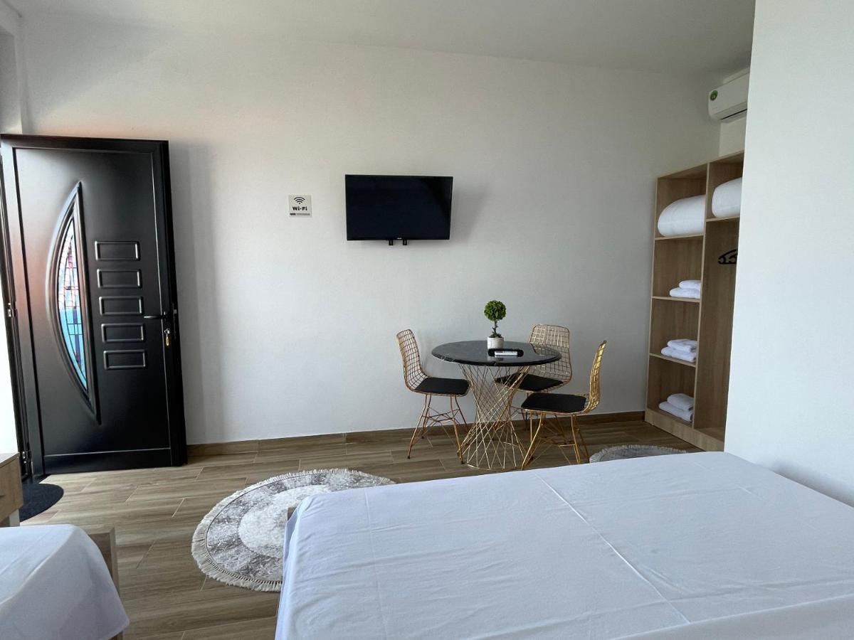 Four Generation Hotel Široka Dış mekan fotoğraf