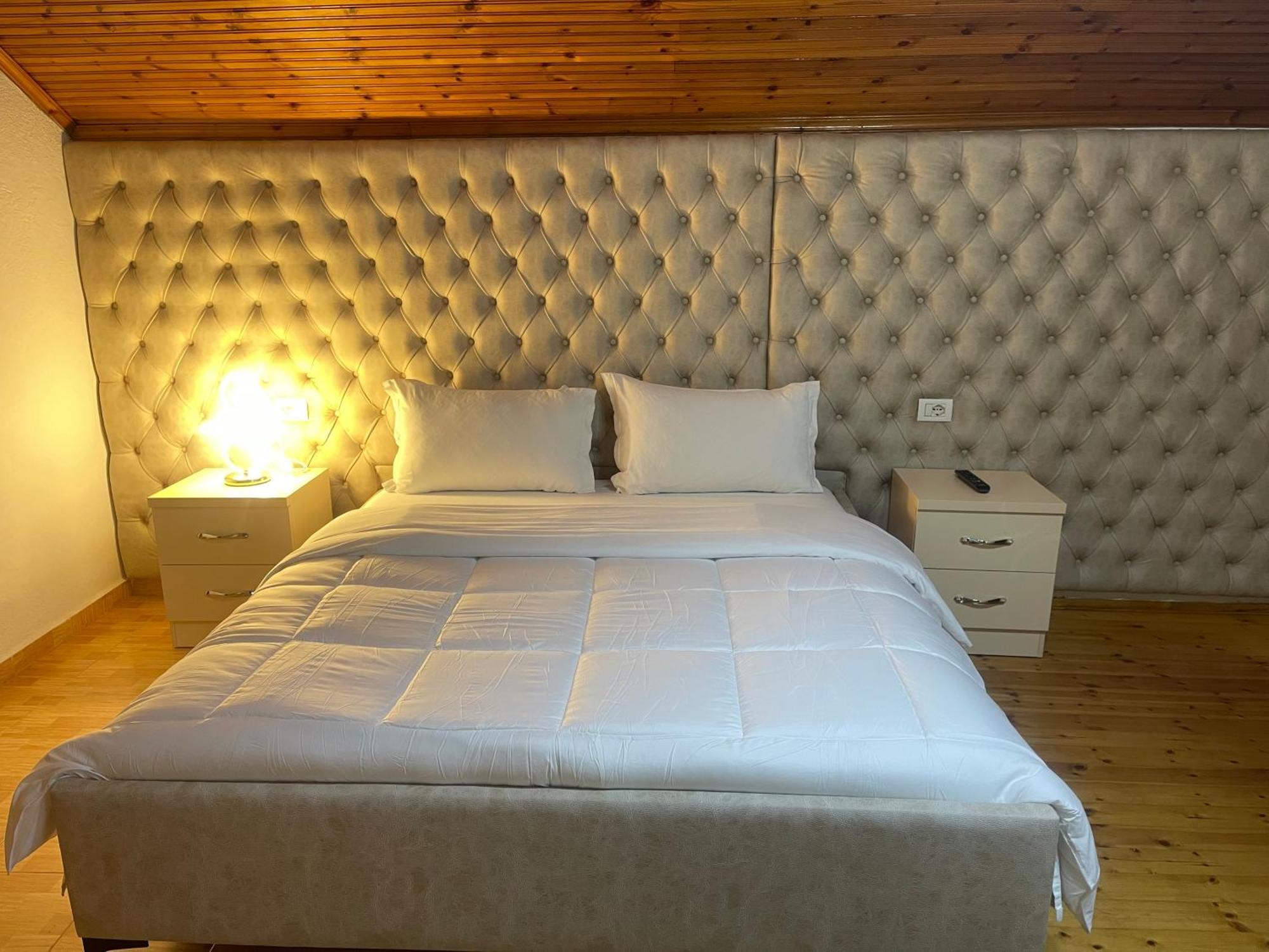 Four Generation Hotel Široka Dış mekan fotoğraf